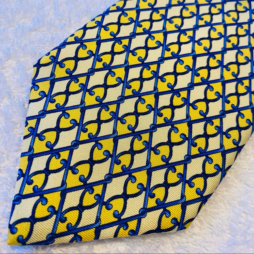 Brand New Super Stylish Tie By BENJAMIN JAMES